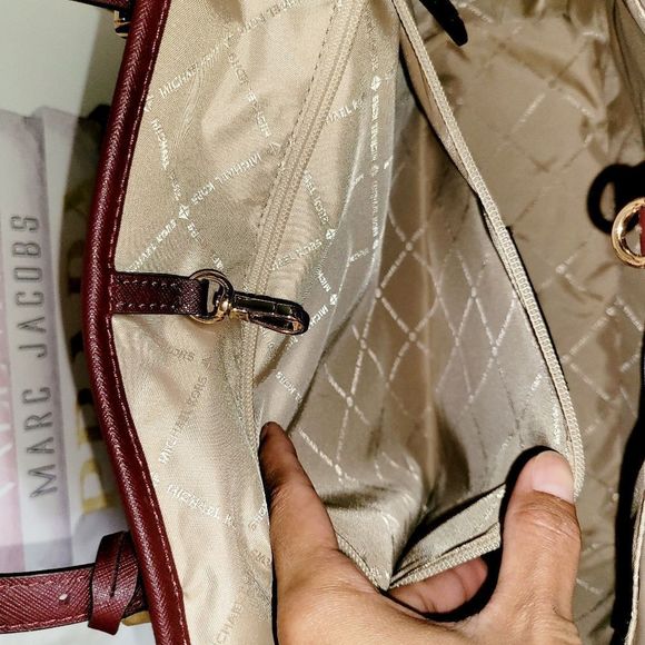 Michael Kors Jet Burgundy Leather Tote Bag - Picture 9 of 13